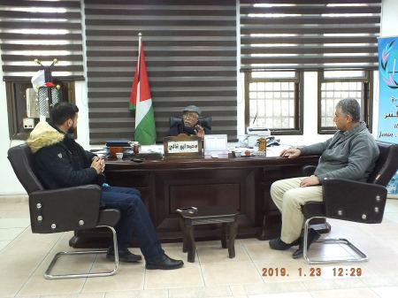  اتحاد الحجر والرخام يطلع رئيس البلدية على مشروع إعادة استخدام مخلفات الحجر والرخام 