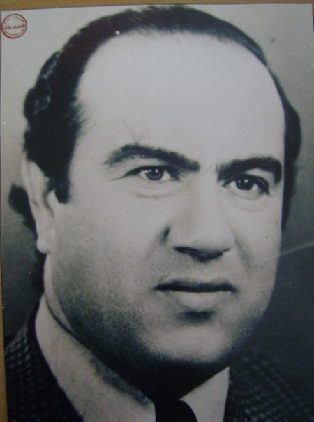 - احمد شوقي المحمود 