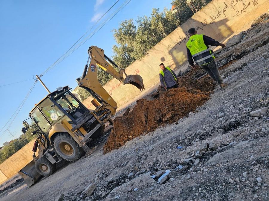  صيانة الخط الرئيسي المغذي للمستشفى الحكومي 