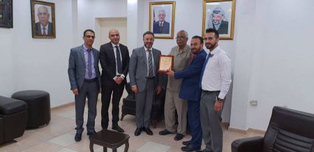  بلدية جنين تبحث مع البنك الإسلامي العربي تمويل بعض مشاريعها الاستثمارية 